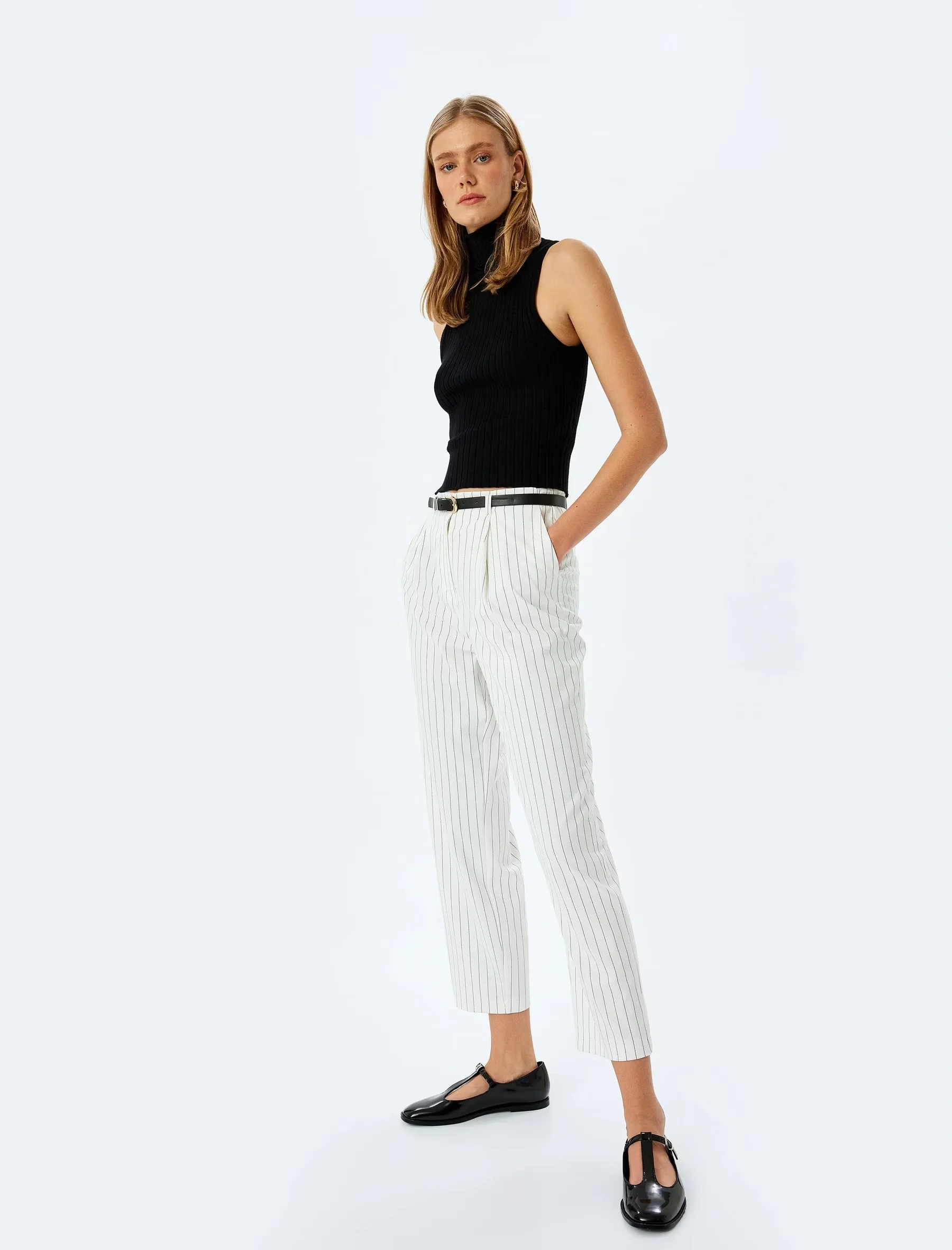 PANTOLLA PËR FEMRA